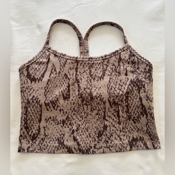Beyond Yoga Printed Slim Racerback Cropped Tank 
Color- Chai Cobra/Size Small - Picture 2 of 8